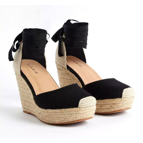 Torrid Canvas Espadrille Platform Wedge Size 11 WW Extra Wide Black Ankle Tie - Picture 2 of 6